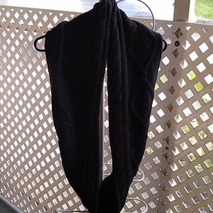 Old Navy Black Cable Knit Infinity Scarf NWT